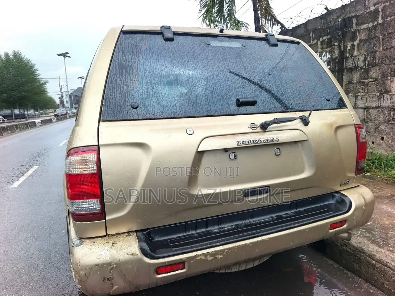 Nissan Pathfinder Automatic 2000 Gold