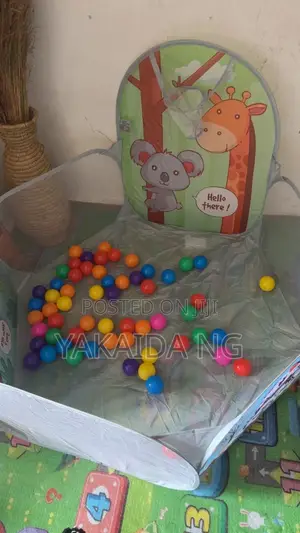 Play Tent for Kids With 30 Balls