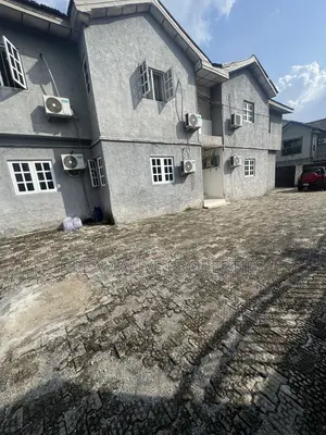 1bdrm Apartment in Wuse 2 for rent