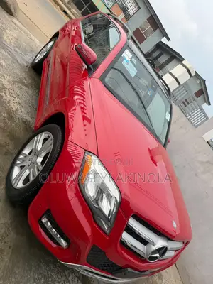 Mercedes-Benz GLK-Class 2014 Red