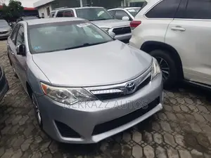 Toyota Camry Hybrid LE 2012 Silver
