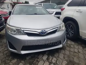 Toyota Camry Hybrid LE 2012 Silver
