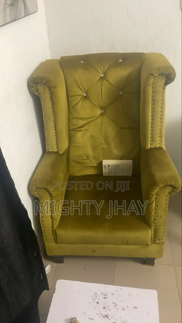 CEO Royal Chair Single