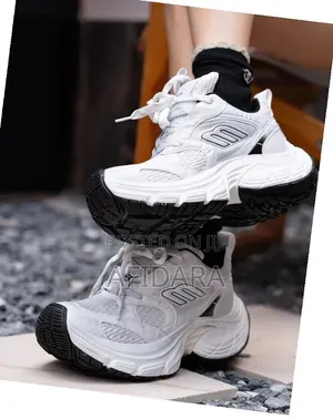 Balenciaga Unisex Sneaker