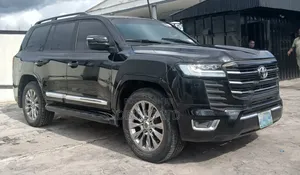 Toyota Land Cruiser 2015 Black