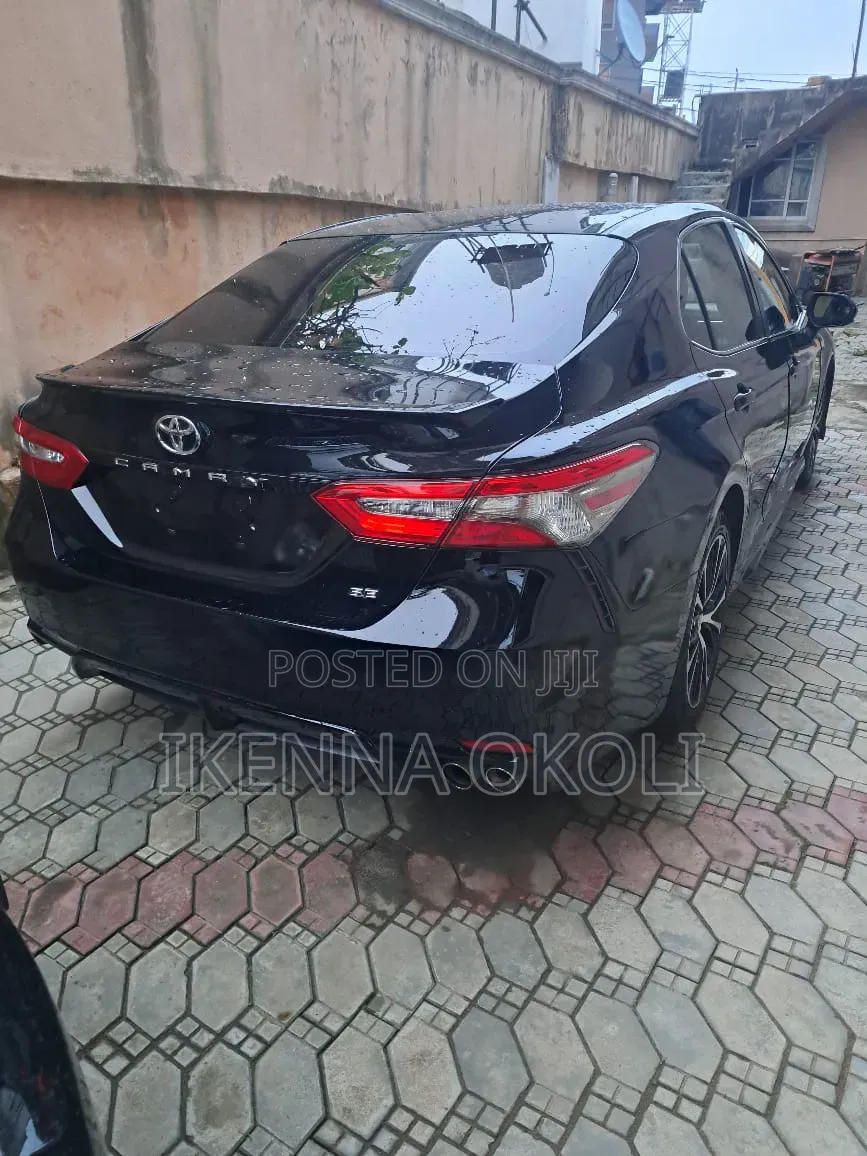 Toyota Camry 2018 Black