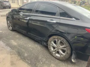 Hyundai Sonata 2013 Black