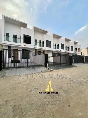 4bdrm Townhouse/Terrace in Ikota for sale