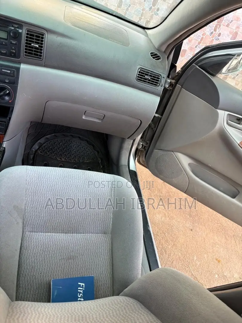 Toyota Corolla 2006 Silver