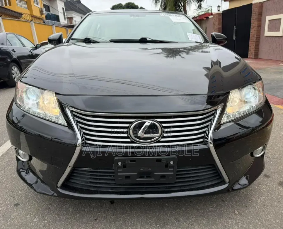 Lexus ES 2013 Black