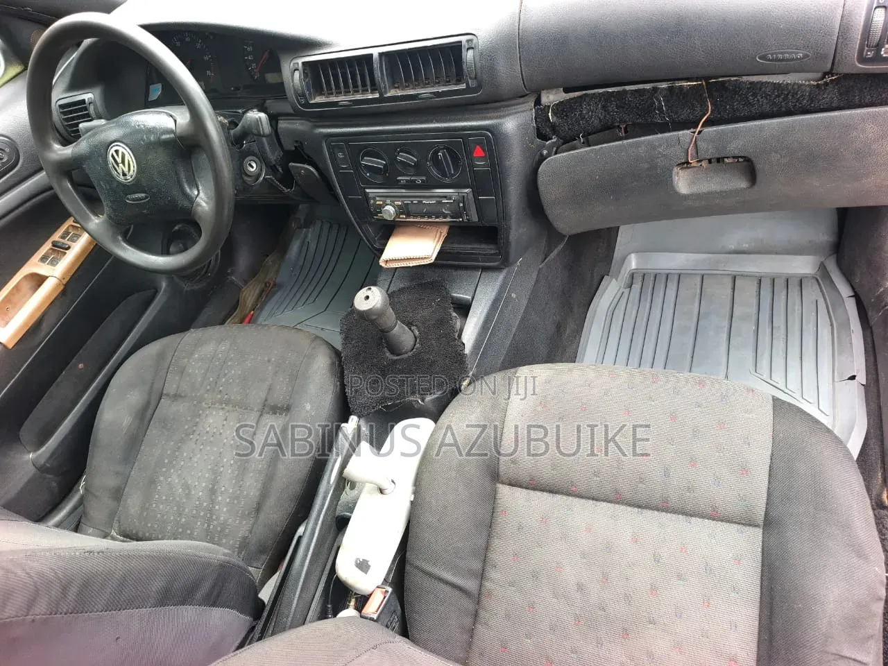 Volkswagen Passat 2000 Silver