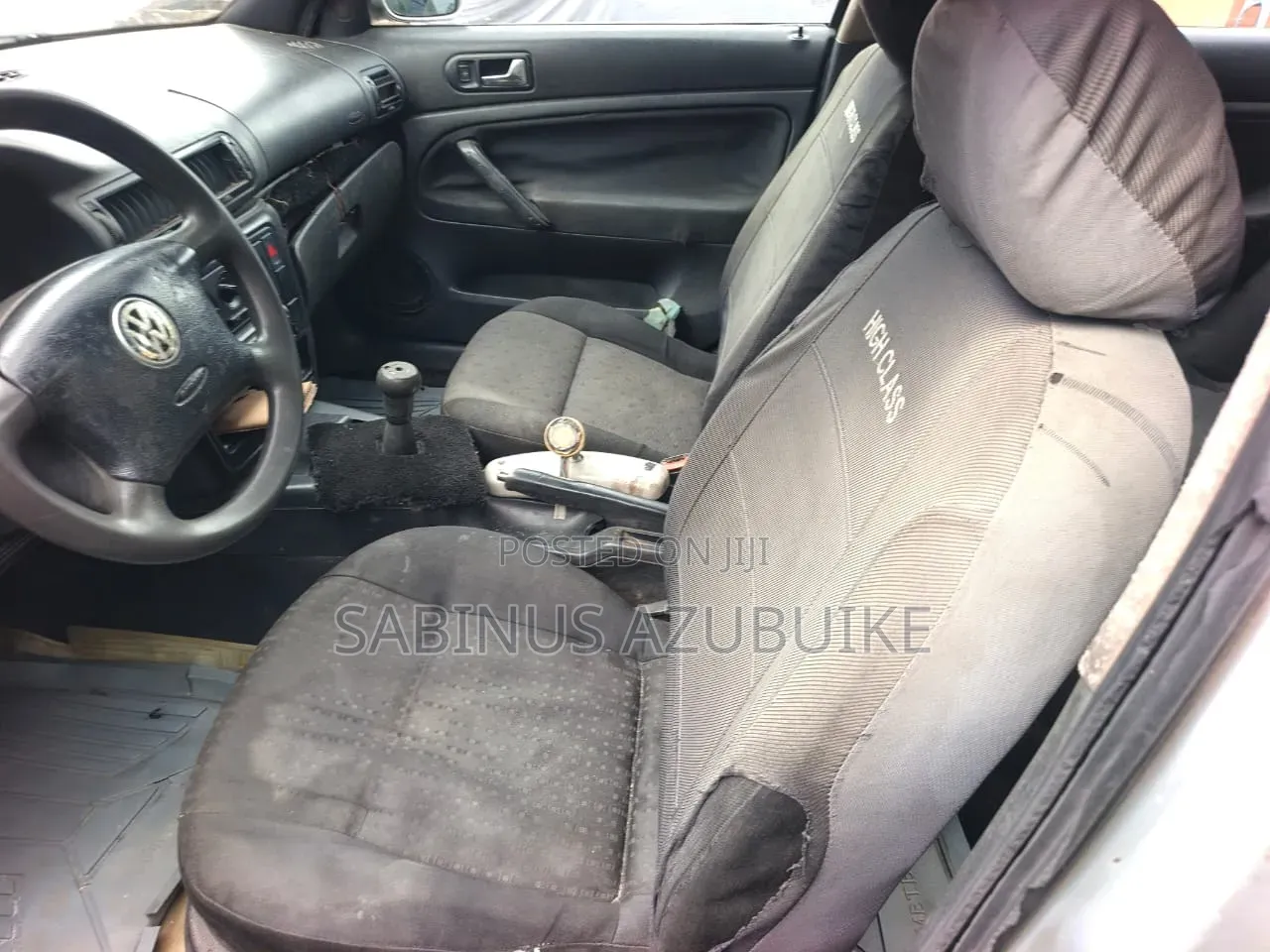 Volkswagen Passat 2000 Silver
