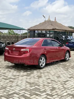 Toyota Camry SE 4dr Sedan (2.5L 4cyl 6A) 2013 Red