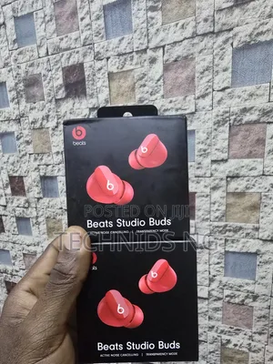 Beats Studio Buds