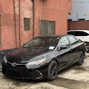 Toyota Camry SE 4dr Sedan (2.5L 4cyl 6A) 2016 Black