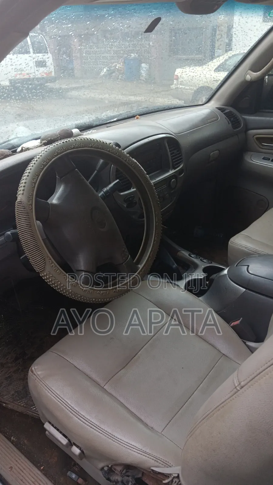Toyota Sequoia 2003