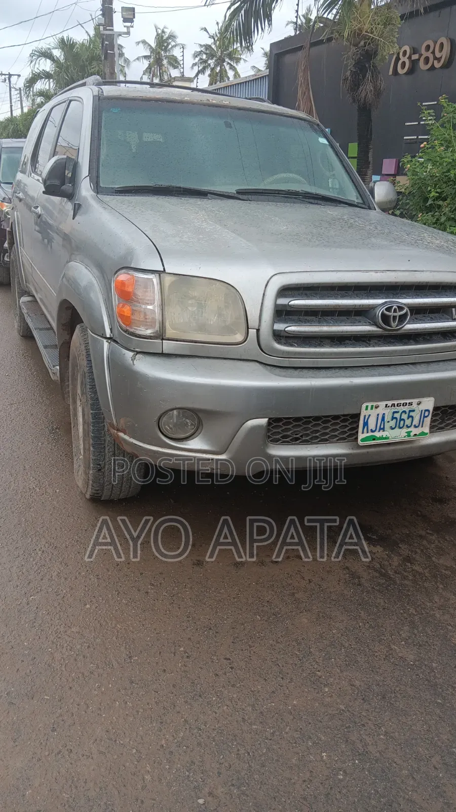 Toyota Sequoia 2003