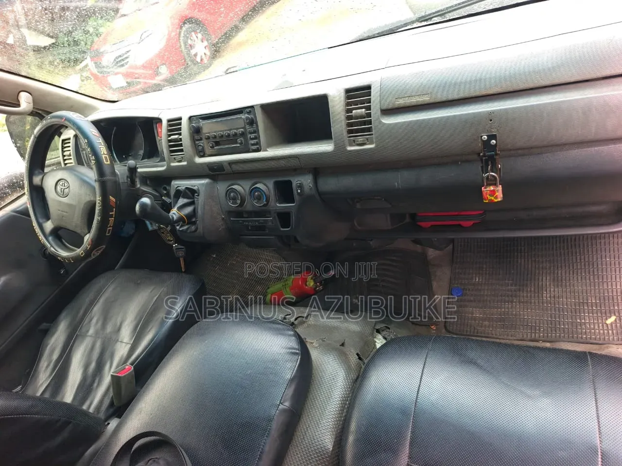 Toyota HiAce 2013 White