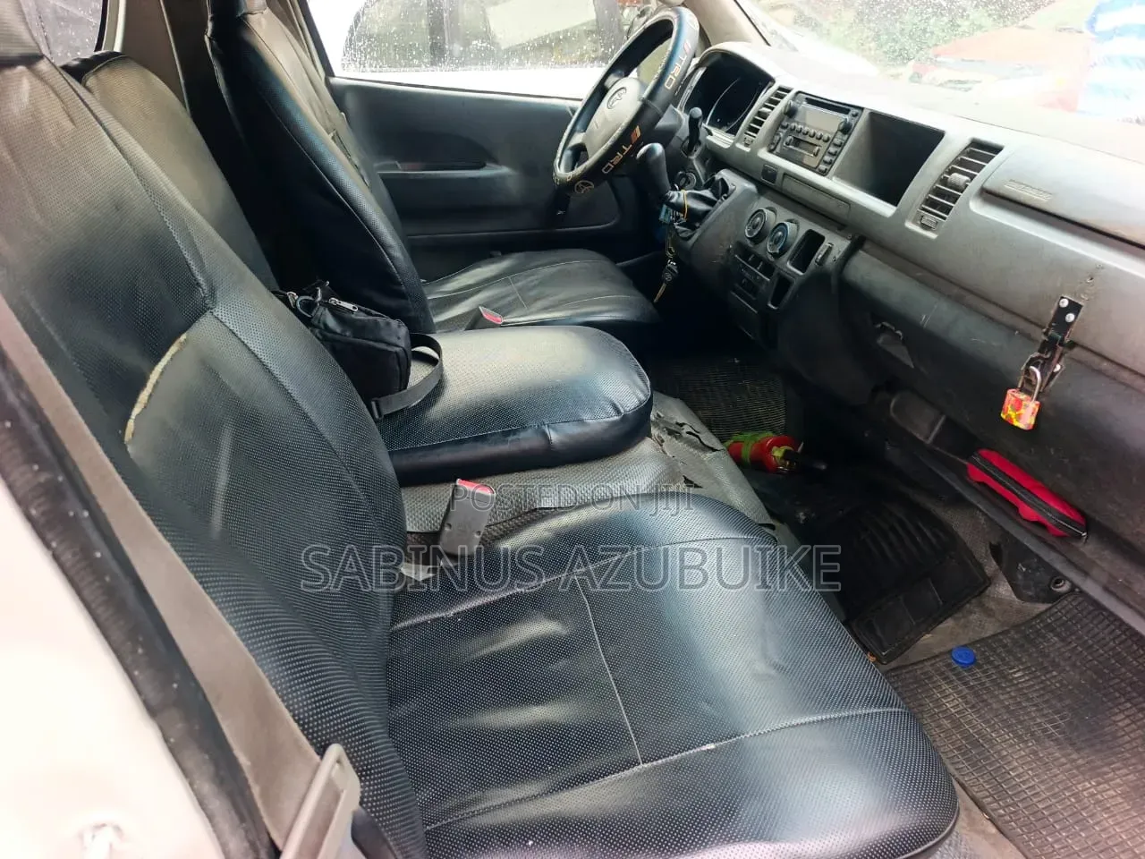Toyota HiAce 2013 White