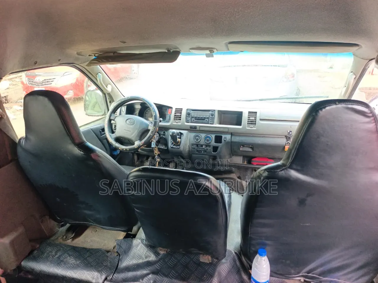 Toyota HiAce 2013 White