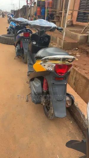 Kymco 2025 Yellow
