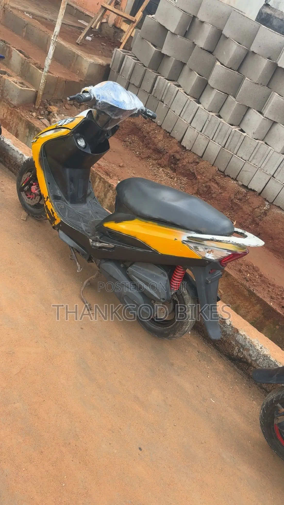 Kymco 2025 Yellow
