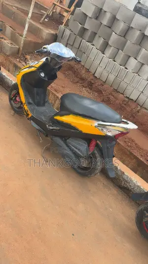 Kymco 2025 Yellow