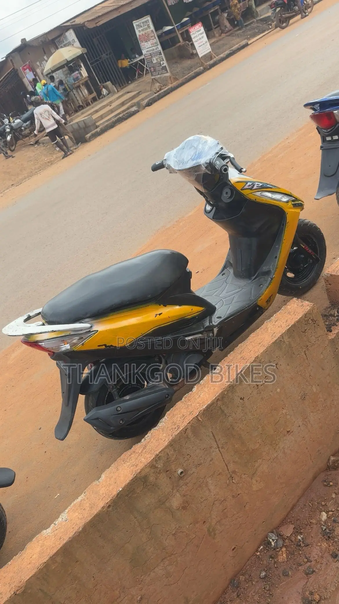 Kymco 2025 Yellow