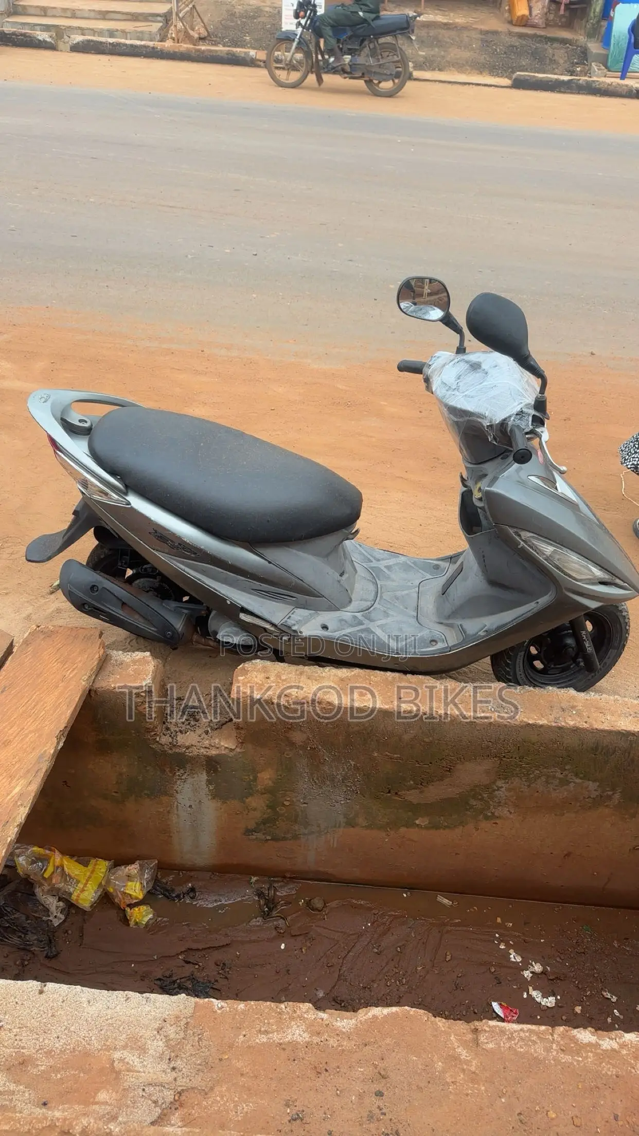 Motorcycle 2024 Silver