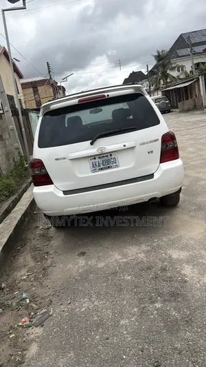 Toyota Highlander 2005 White