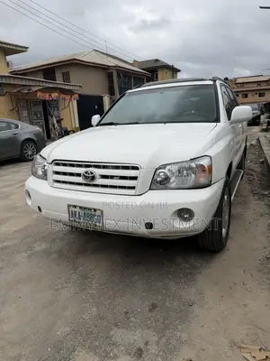 Toyota Highlander 2005 White
