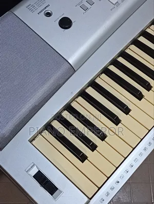 Yamaha DGX-220 — Powerful Portable Keyboard