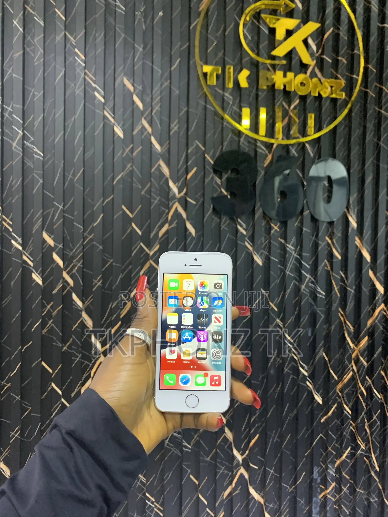 Apple iPhone SE 16 GB White