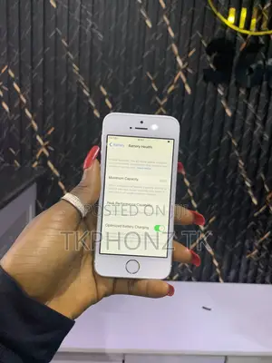 Apple iPhone SE 16 GB White