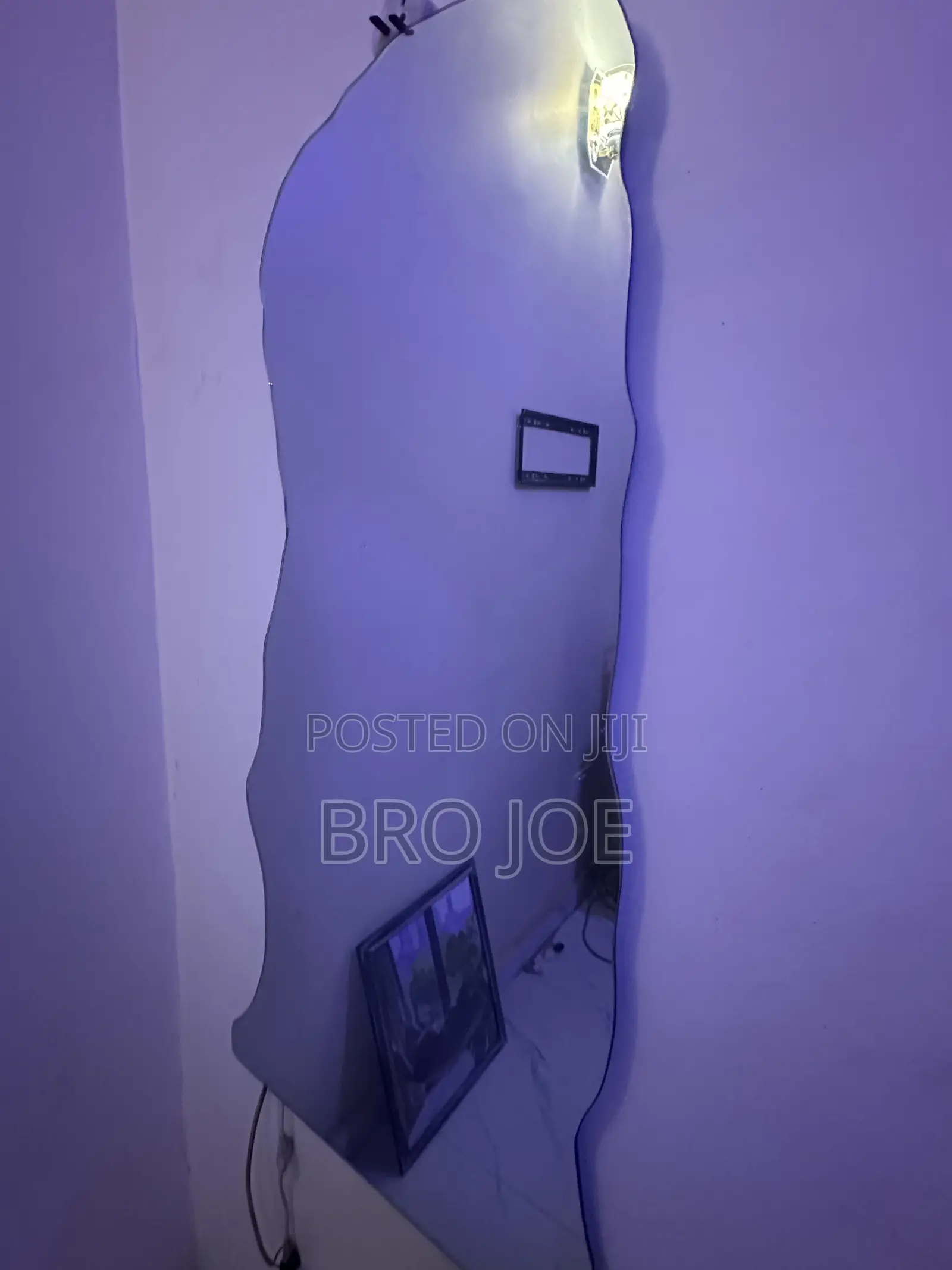 Shapeless Mirror