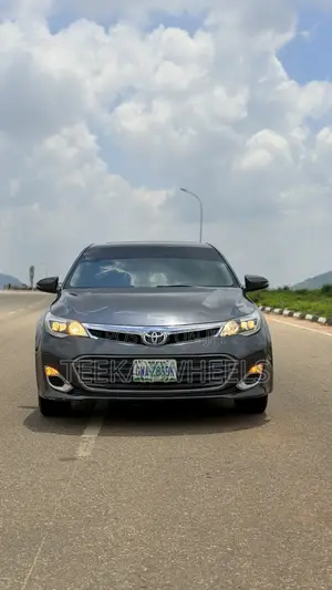 Toyota Avalon Limited FWD Sedan (3.6L 6cyl 6A) 2016 Gray