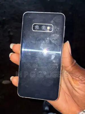 Samsung Galaxy S10e 128 GB Blue