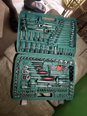 151 Mechanical Tool Set