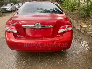 Toyota Camry 2011 Red