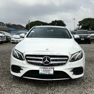 Mercedes-Benz E300 Base RWD Sedan (2.0L 4cyl 9A) 2017 White