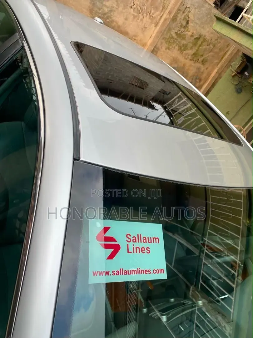 Toyota Camry 2011 Silver