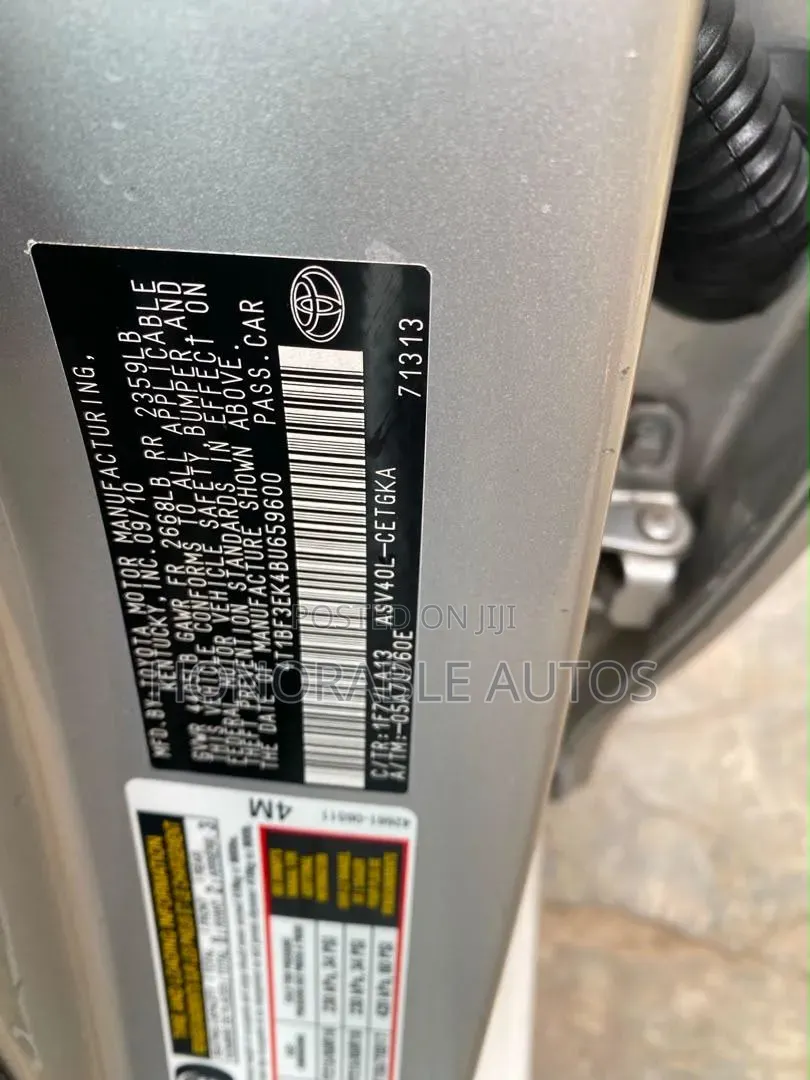 Toyota Camry 2011 Silver