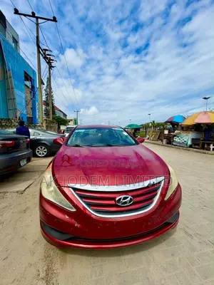 Hyundai Sonata 2013 Red