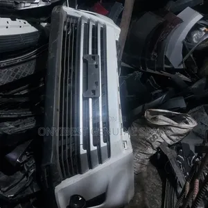 Complete Front Bumper Highlander 2018 Tokunbo