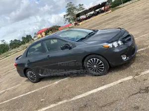 Toyota Corolla S Special Edition 4dr Sedan (1.8L 4cyl 4A) 2013 Black