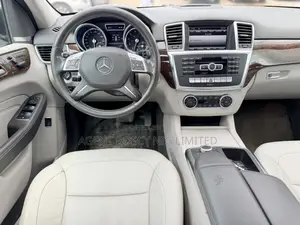 Mercedes-Benz M Class ML 350 4Matic 2013 Gray