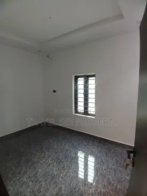 2bdrm Block of Flats in Periwinkle Estate for rent