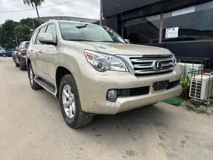 Lexus GX 2012 Gold