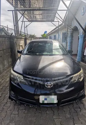 Toyota Camry SE Sport 4dr Sedan (2.5L 4cyl 6A) 2014 Black