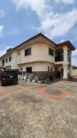20bdrm Townhouse/Terrace in Igando for sale